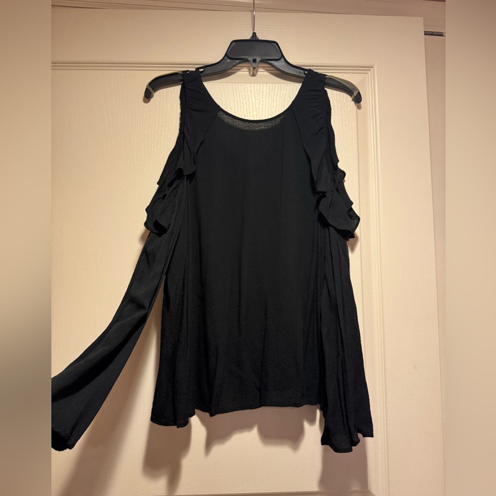 Lush Textured Black Cold Shoulder Top